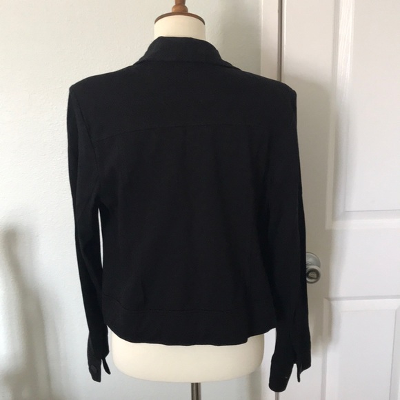 Cabi - Picture 2 of 4